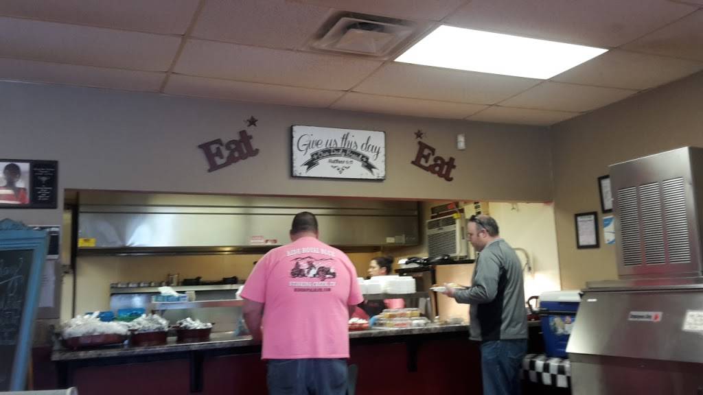 Camellias Country Store And Restaurant | restaurant | 18025 Nuclear Plant Rd, Tanner, AL 35671, USA | 2564444800 OR +1 256-444-4800