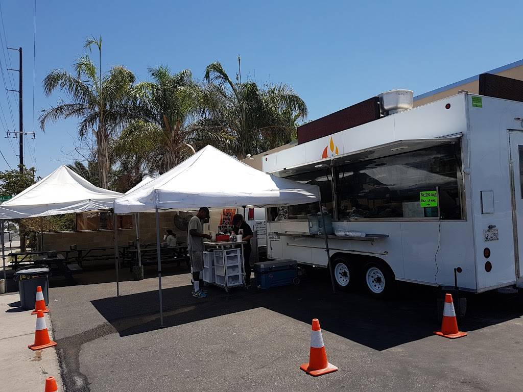 Los Taqueiros | restaurant | 575 Panama Ln, Bakersfield, CA 93307, USA | 6613639895 OR +1 661-363-9895