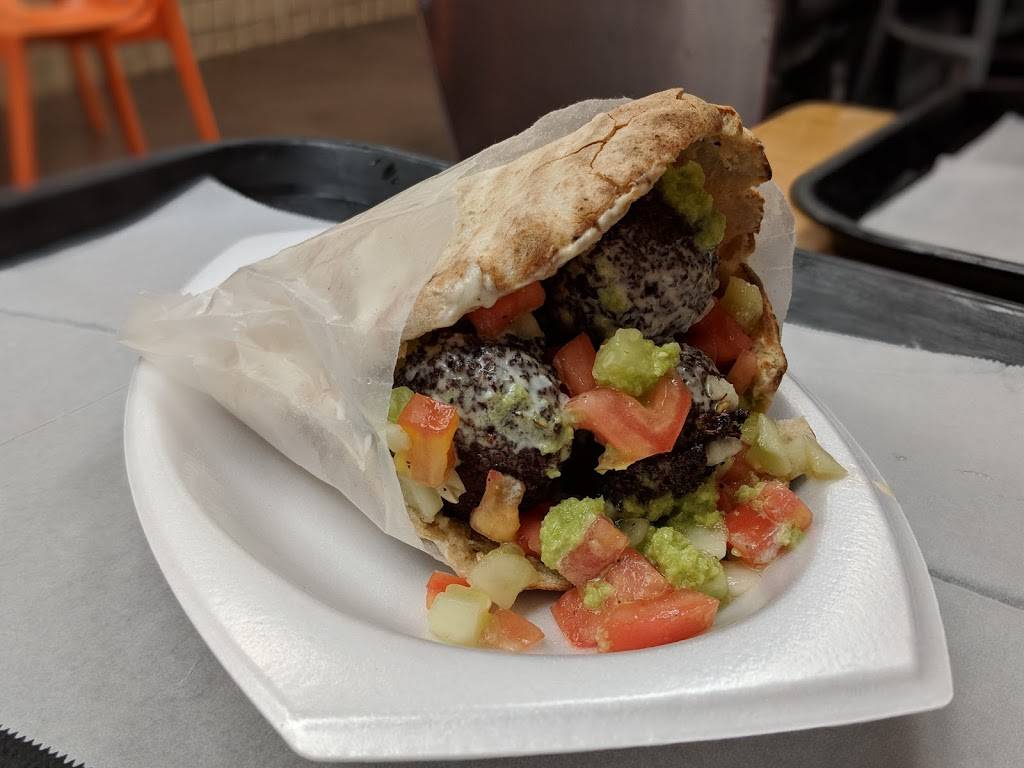 Grill On Lee | restaurant | 868 Bedford Ave, Brooklyn, NY 11205, United States | 7189632700 OR +1 718-963-2700