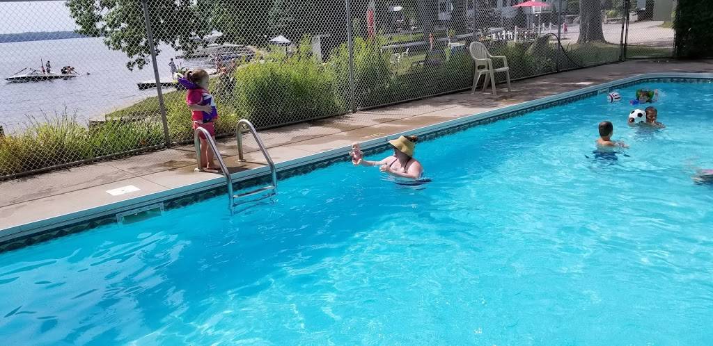 Beachwood Resort | restaurant | 3043 Beachwood Dr, Lakefield, ON K0L 2H0, Canada | 8883131118 OR +1 888-313-1118