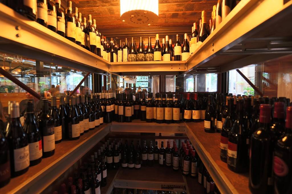 Grinder Viandes & Vins | restaurant | 1708 Rue Notre-Dame Ouest, Montréal, QC H3J 1M3, Canada | 5144391130 OR +1 514-439-1130