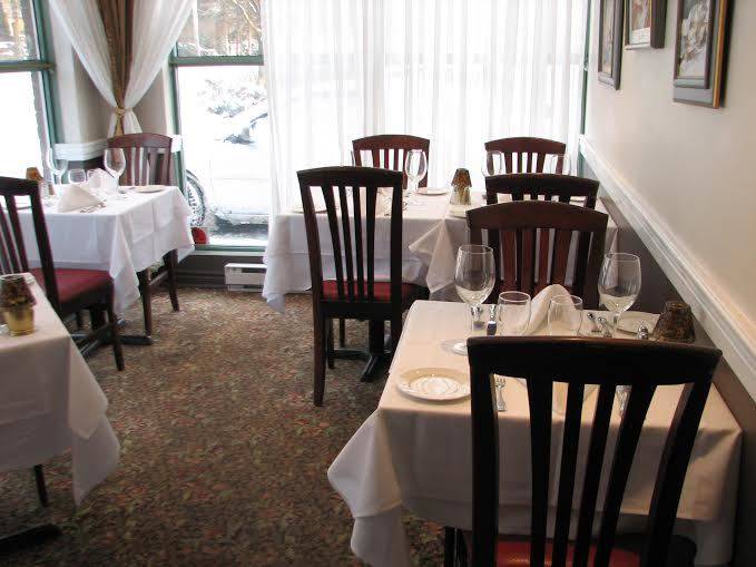 Restaurant Rosa Bella | restaurant | 1515 Place de lHôtel de Ville, Saint-Bruno-de-Montarville, QC J3V 1Y8, Canada | 4504610142 OR +1 450-461-0142
