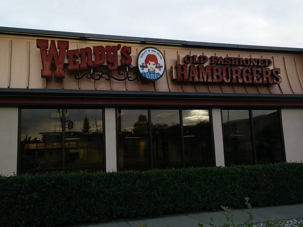 Wendys | restaurant | 4407 Spenard Rd, Anchorage, AK 99517, USA | 9076778890 OR +1 907-677-8890