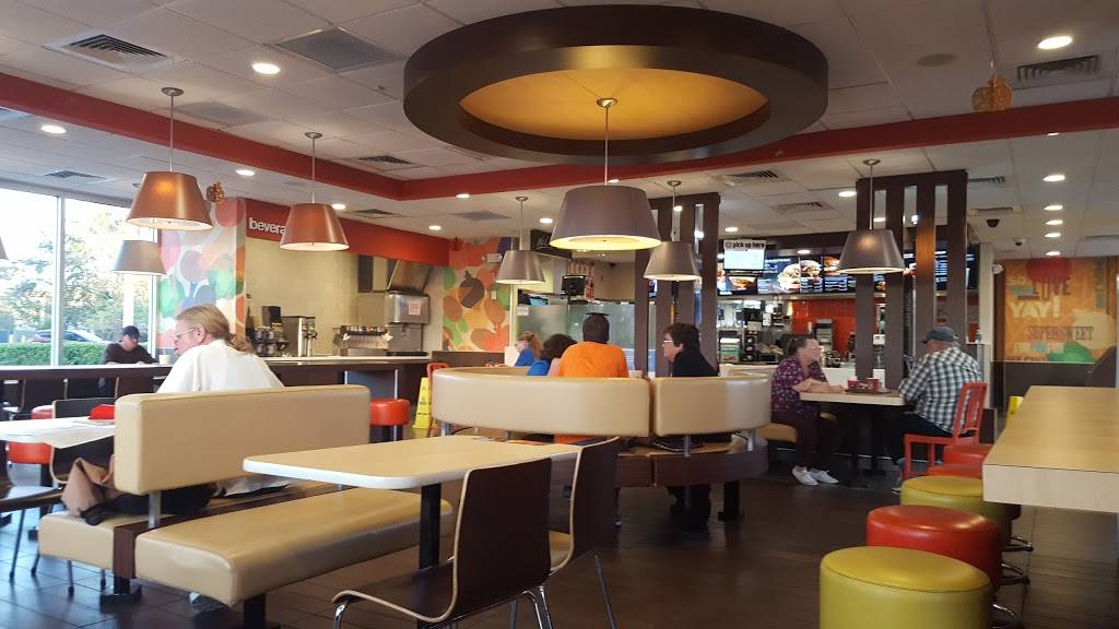 McDonalds | cafe | 8527 US 19 N, Port Richey, FL 34668, USA | 7278483997 OR +1 727-848-3997