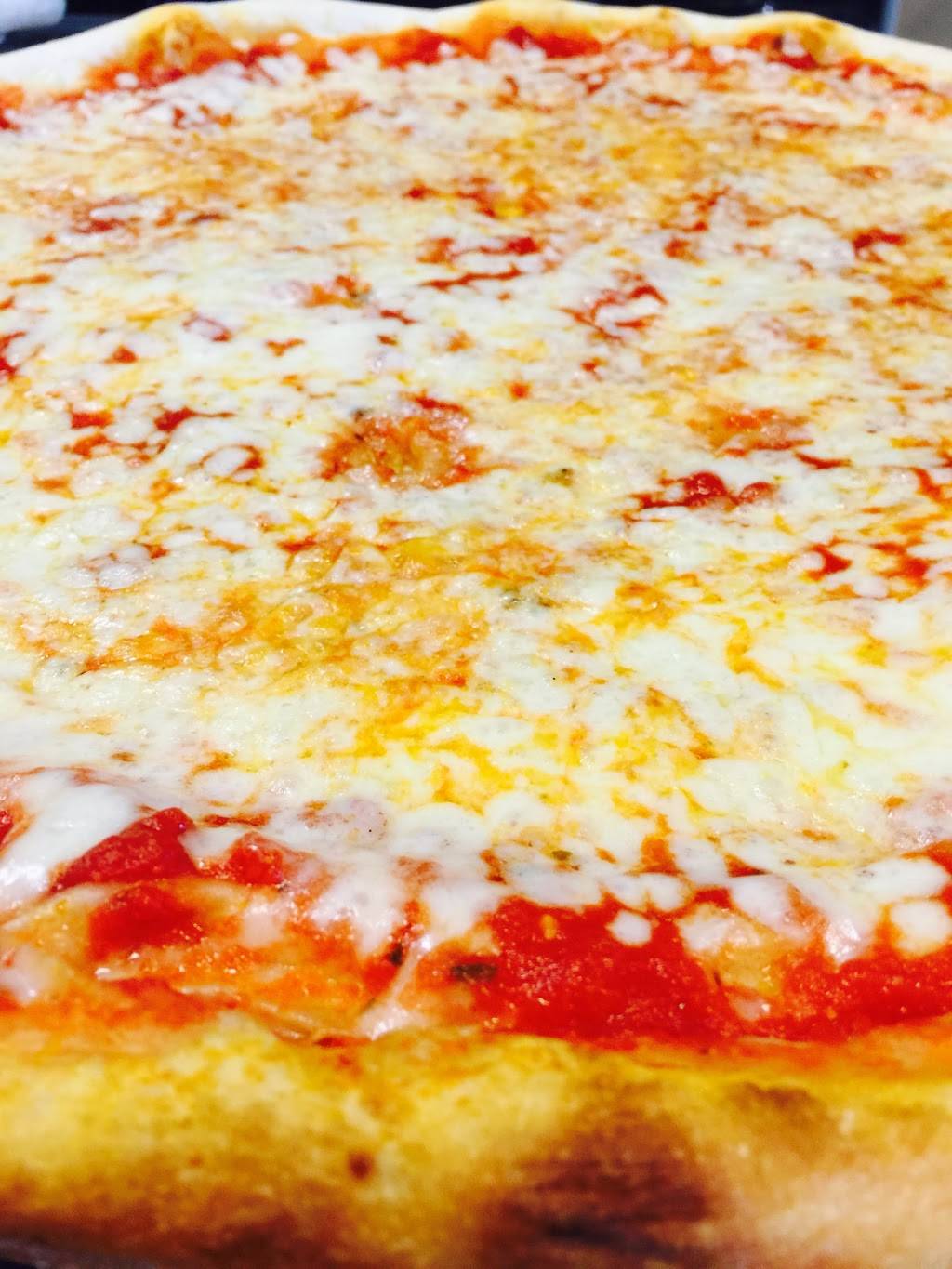 Vittorios Pizza | meal delivery | 4125 Oslo Rd, Vero Beach, FL 32968, USA | 7727706510 OR +1 772-770-6510