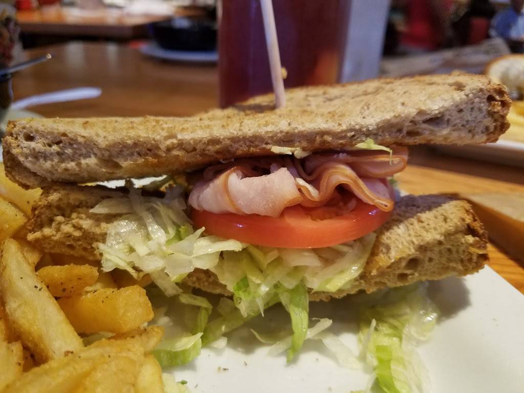 Chilis Grill & Bar | meal takeaway | 412 Westchase Dr, Grand Prairie, TX 75052, USA | 9726420006 OR +1 972-642-0006