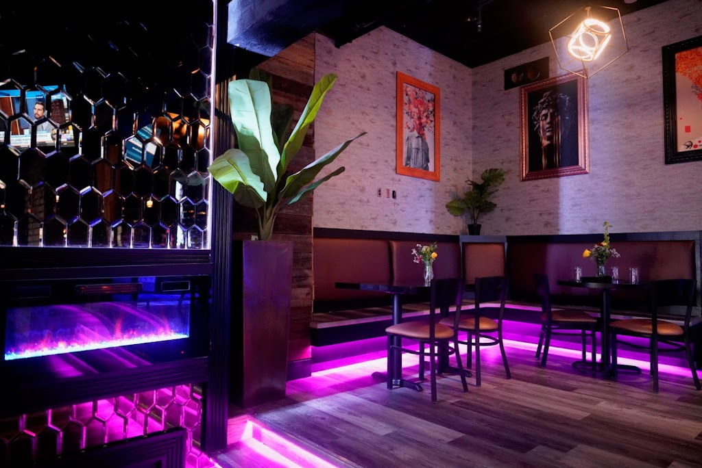 District Seventy8 | restaurant | 78 W Adams Ave, Detroit, MI 48226, USA | 3134624361 OR +1 313-462-4361