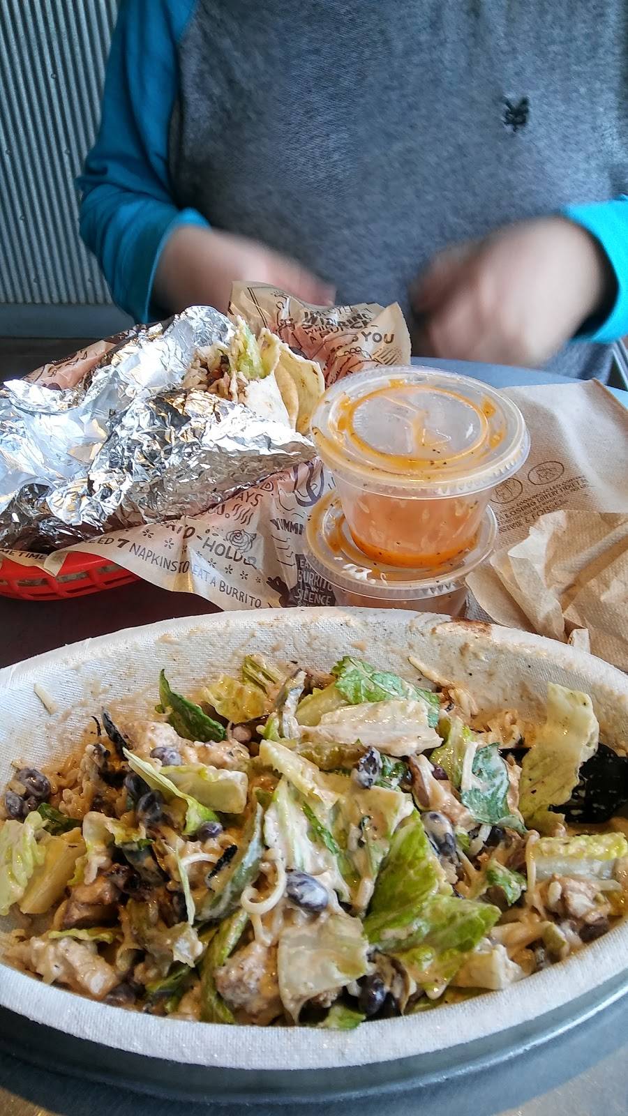 Chipotle Mexican Grill | restaurant | 1922 Niles Cortland Rd SE, Warren, OH 44484, USA | 3305449256 OR +1 330-544-9256