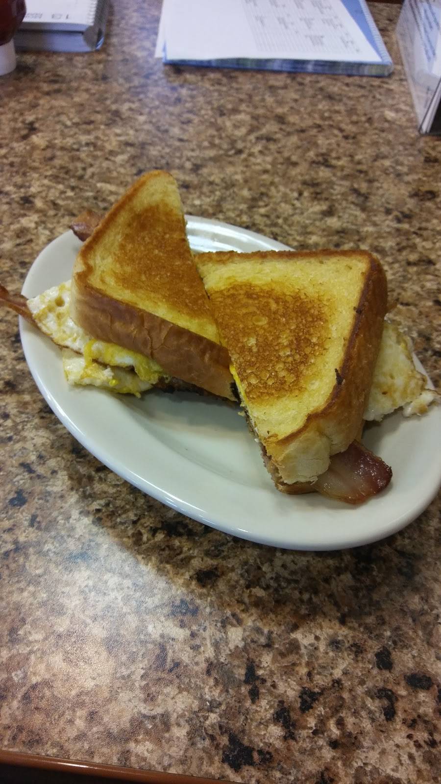 The Eden Grill | restaurant | N7591 Taycheedah Trail, Taycheedah, WI 54935, USA | 9209246800 OR +1 920-924-6800