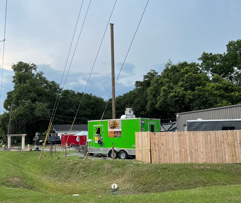 Jamerican EATS Pensacola | restaurant | 9704 N Palafox St, Pensacola, FL 32534, USA | 8509886652 OR +1 850-988-6652