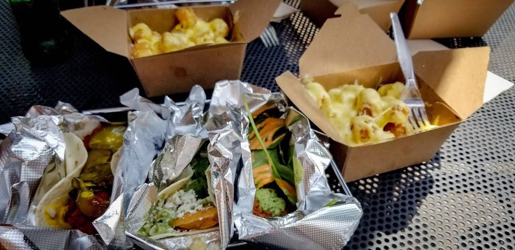 TANGENT Eat+Bar | restaurant | 116 W Lebanon Ave, Elon, NC 27244, USA | 3365246766 OR +1 336-524-6766