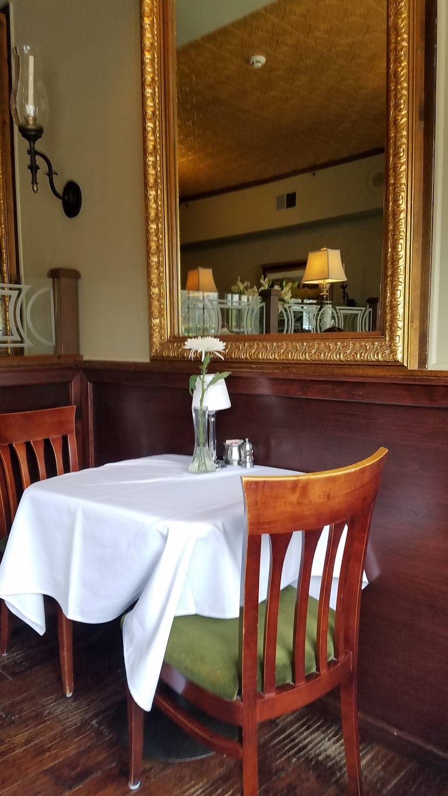 Harry Brownes Restaurant | restaurant | 66 State Cir, Annapolis, MD 21401, USA | 4102634332 OR +1 410-263-4332