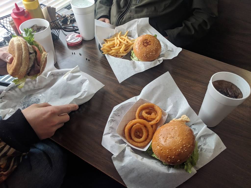 BIGGIE BURGER | restaurant | 512 N Cloverdale Blvd, Cloverdale, CA 95425, USA | 7076695090 OR +1 707-669-5090