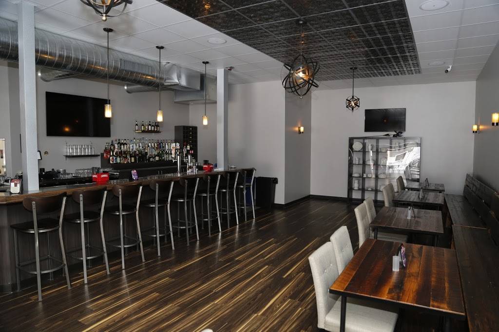 Daylee Public House | restaurant | 453 W Main St, Waukesha, WI 53186, USA | 2625490508 OR +1 262-549-0508