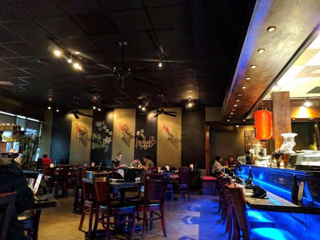 Sushi Domo | restaurant | 3330 Matlock Rd #106, Arlington, TX 76015, USA | 8175573135 OR +1 817-557-3135