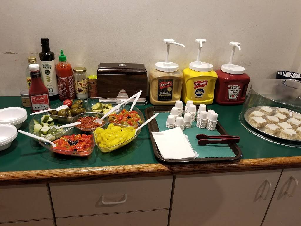 Beer Deli | restaurant | 175 Welles St, Forty Fort, PA 18704, USA | 5702888141 OR +1 570-288-8141