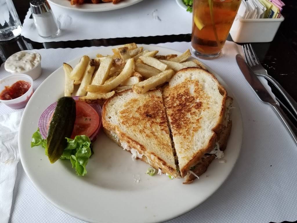 Vallemar Station | restaurant | 2125 Coast Hwy, Pacifica, CA 94044, USA | 6503597411 OR +1 650-359-7411