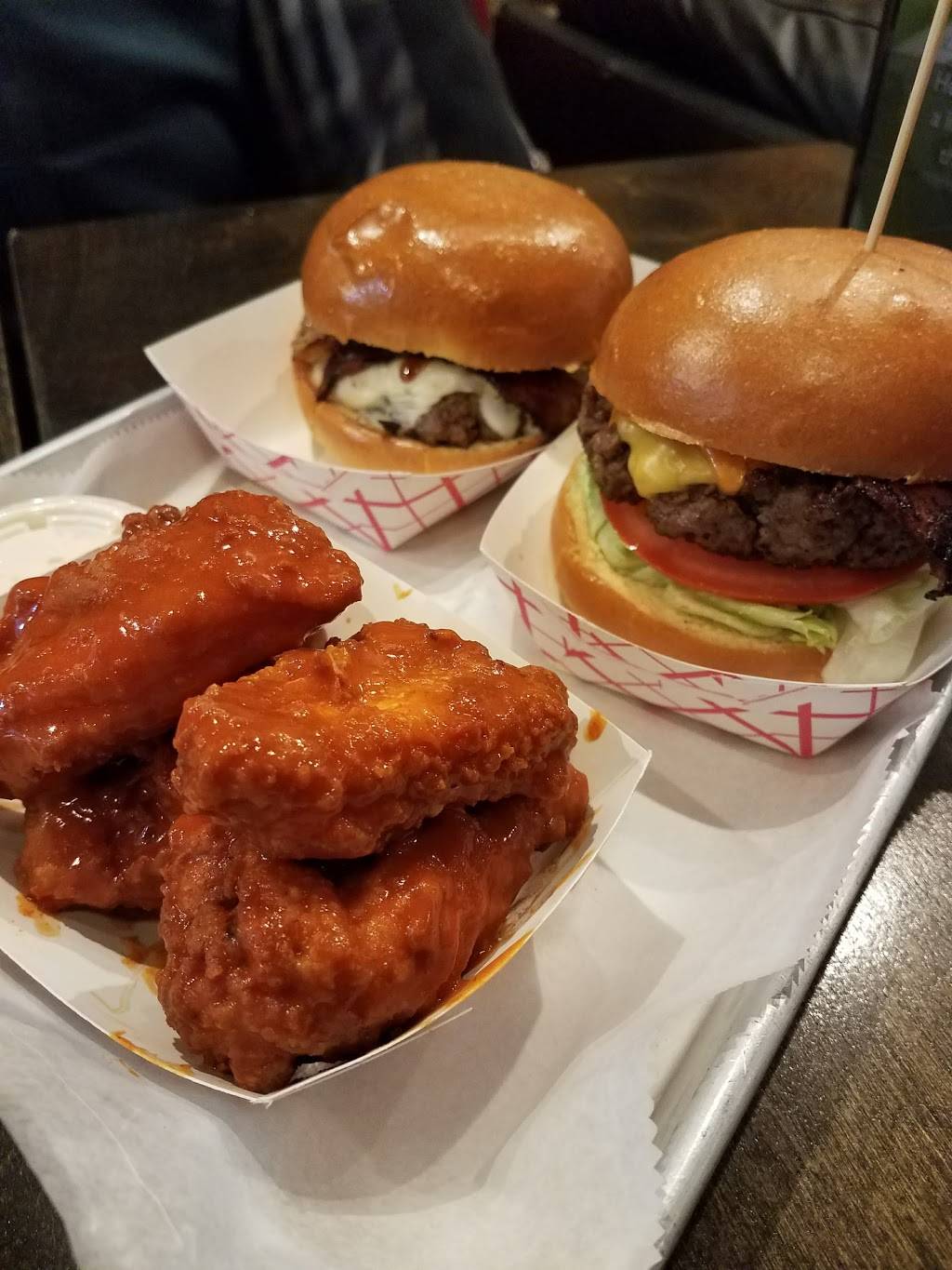 My House Burgers & Shakes | restaurant | 367 Avenue X, Brooklyn, NY 11223, USA | 7186680606 OR +1 718-668-0606