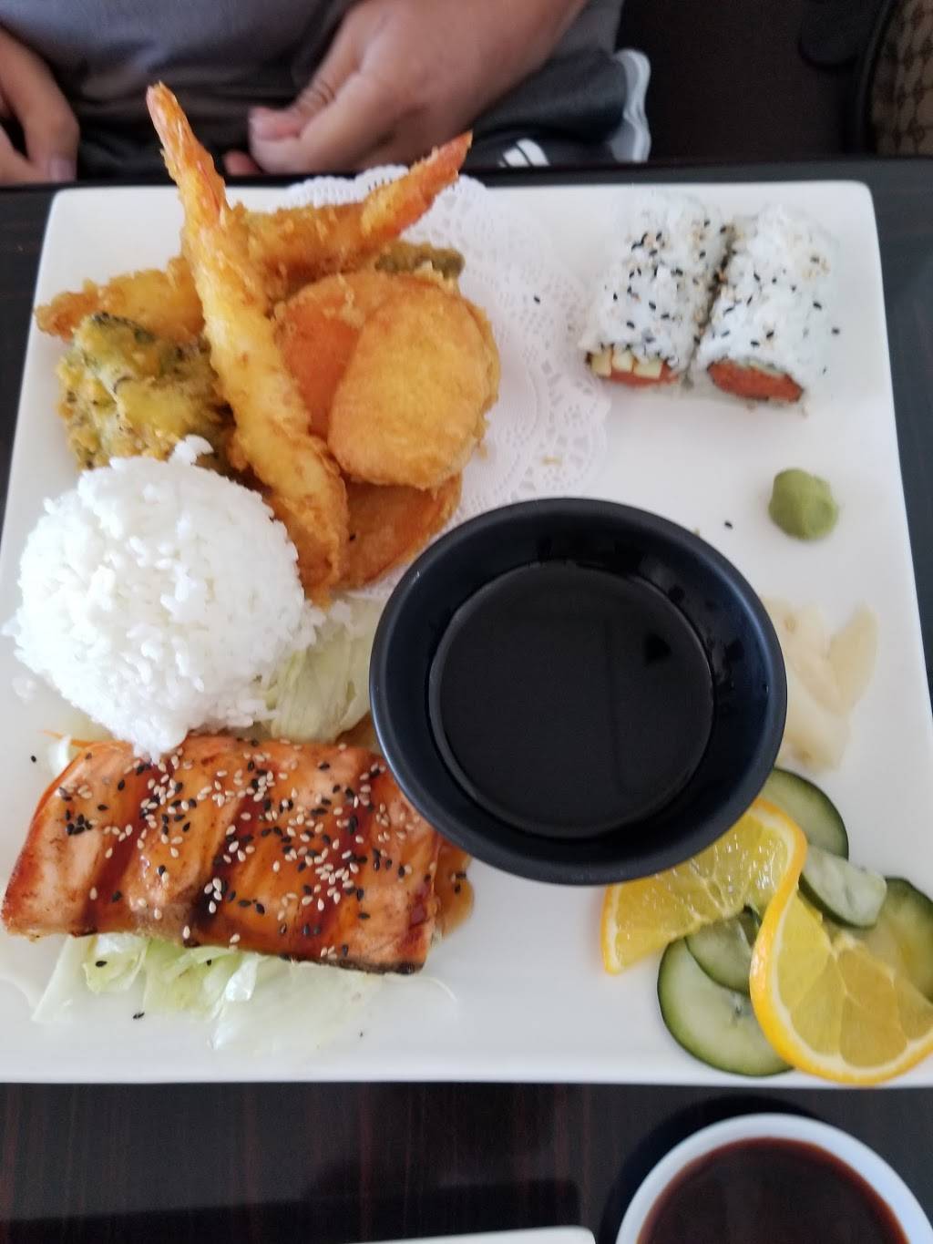 Big Tuna | restaurant | 4270 Riverwalk Pkwy, Riverside, CA 92505, USA | 9513430201 OR +1 951-343-0201