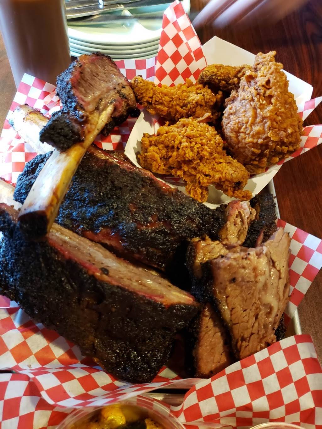 Slow Bone BBQ | restaurant | 2234 Irving Blvd, Dallas, TX 75207, USA | 2143777727 OR +1 214-377-7727