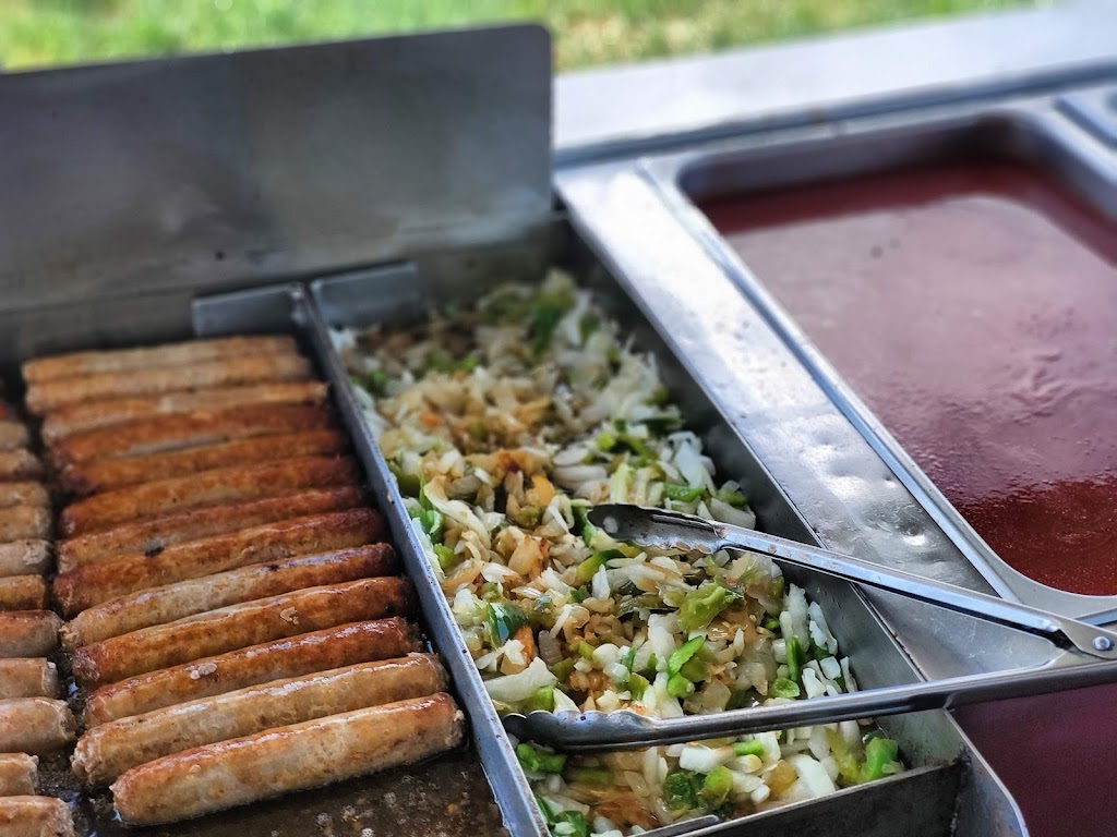 DiRussos Sausage Stands - Camelot Lanes | restaurant | 628 Boardman-Canfield Rd, Youngstown, OH 44512, USA | 3303338223 OR +1 330-333-8223