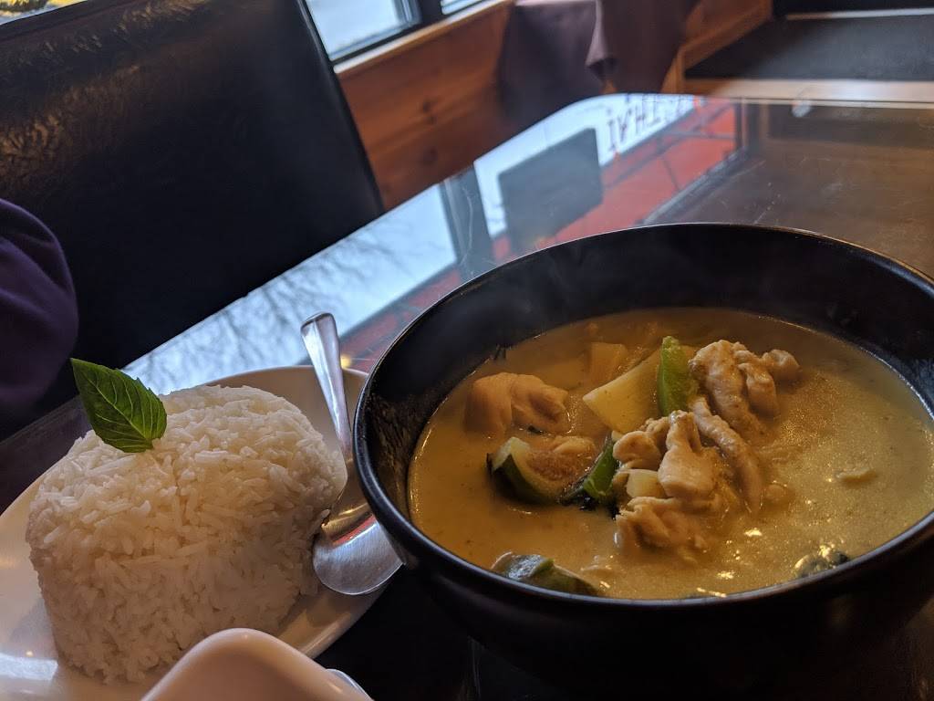 Am Thai Restaurant | restaurant | 3254 W Montrose Ave, Chicago, IL 60618, USA | 8722087341 OR +1 872-208-7341