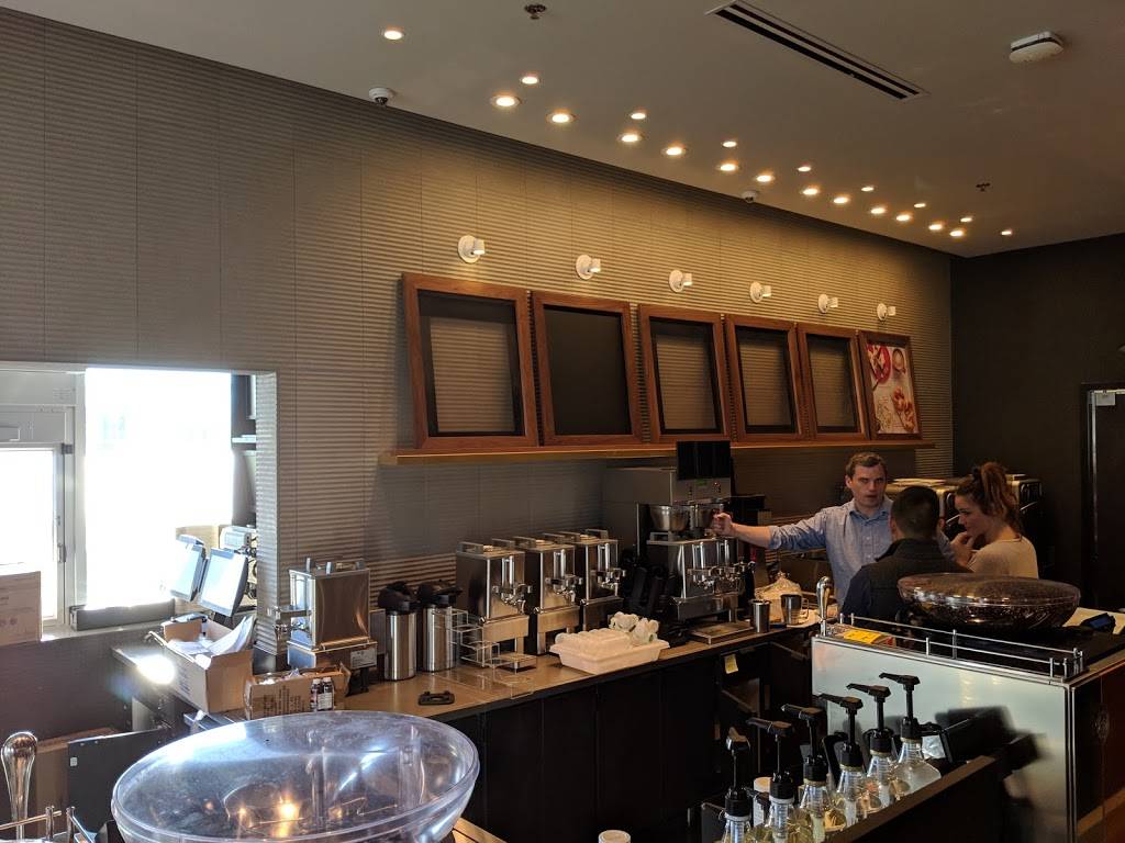 Starbucks | cafe | 11525 US-14, Woodstock, IL 60098, USA | 2245752152 OR +1 224-575-2152