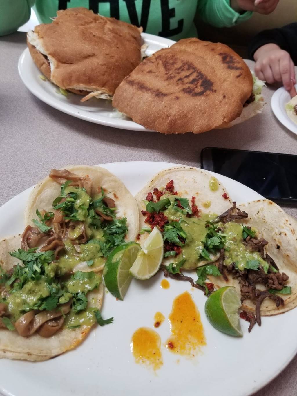 Taqueria Los Molcajetes | restaurant | 1406 N Fayetteville St, Asheboro, NC 27203, USA | 3367368750 OR +1 336-736-8750