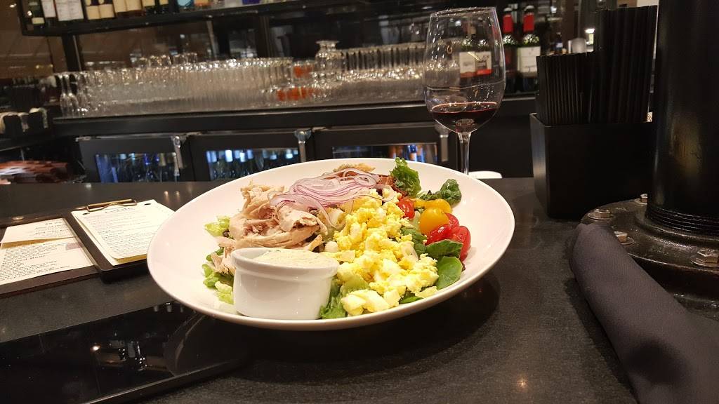 Market District Kitchen & Bar | restaurant | 2250 E Main St, Bexley, OH 43209, USA | 6145916638 OR +1 614-591-6638