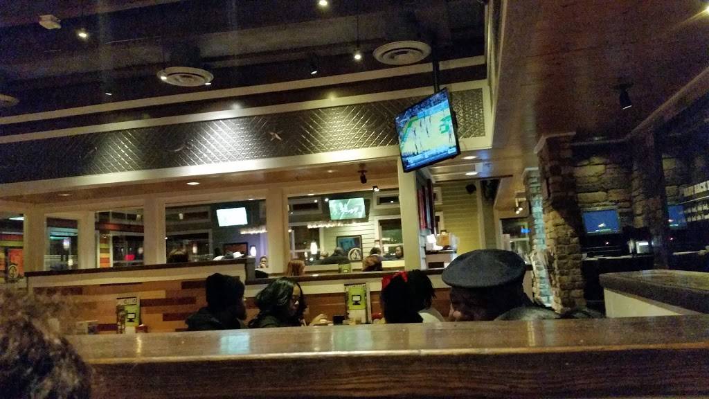 Chilis Grill & Bar | meal takeaway | 2503 W Wheatland Rd, Dallas, TX 75237, USA | 9722834800 OR +1 972-283-4800