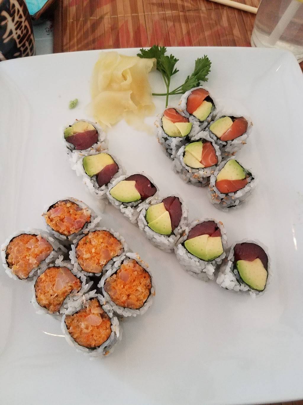 BlueWaterSushi | restaurant | 221 East St, Ludlow, MA 01056, USA | 4136101167 OR +1 413-610-1167