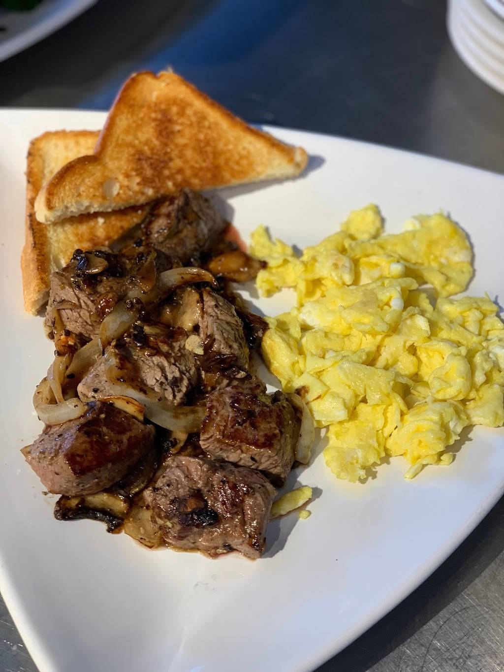 Industry Gastro Lounge | restaurant | 2800 NW 140th St, Oklahoma City, OK 73120, USA | 4054701261 OR +1 405-470-1261