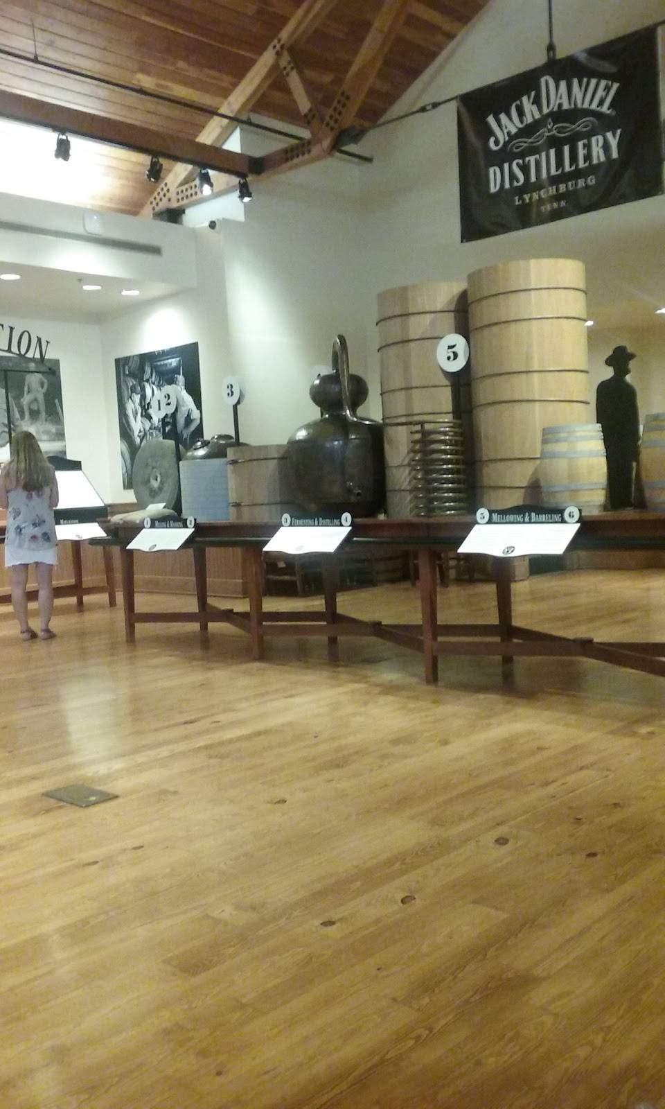 The Old Fox | restaurant | 113 E 2nd St, Lynnville, IN 47619, USA | 8129225250 OR +1 812-922-5250