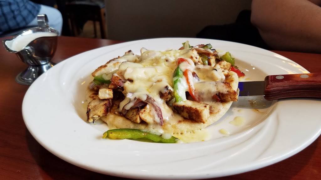 Marios Golden Nugget | restaurant | 1055 S Lapeer Rd, Oxford, MI 48371, USA | 2486282503 OR +1 248-628-2503