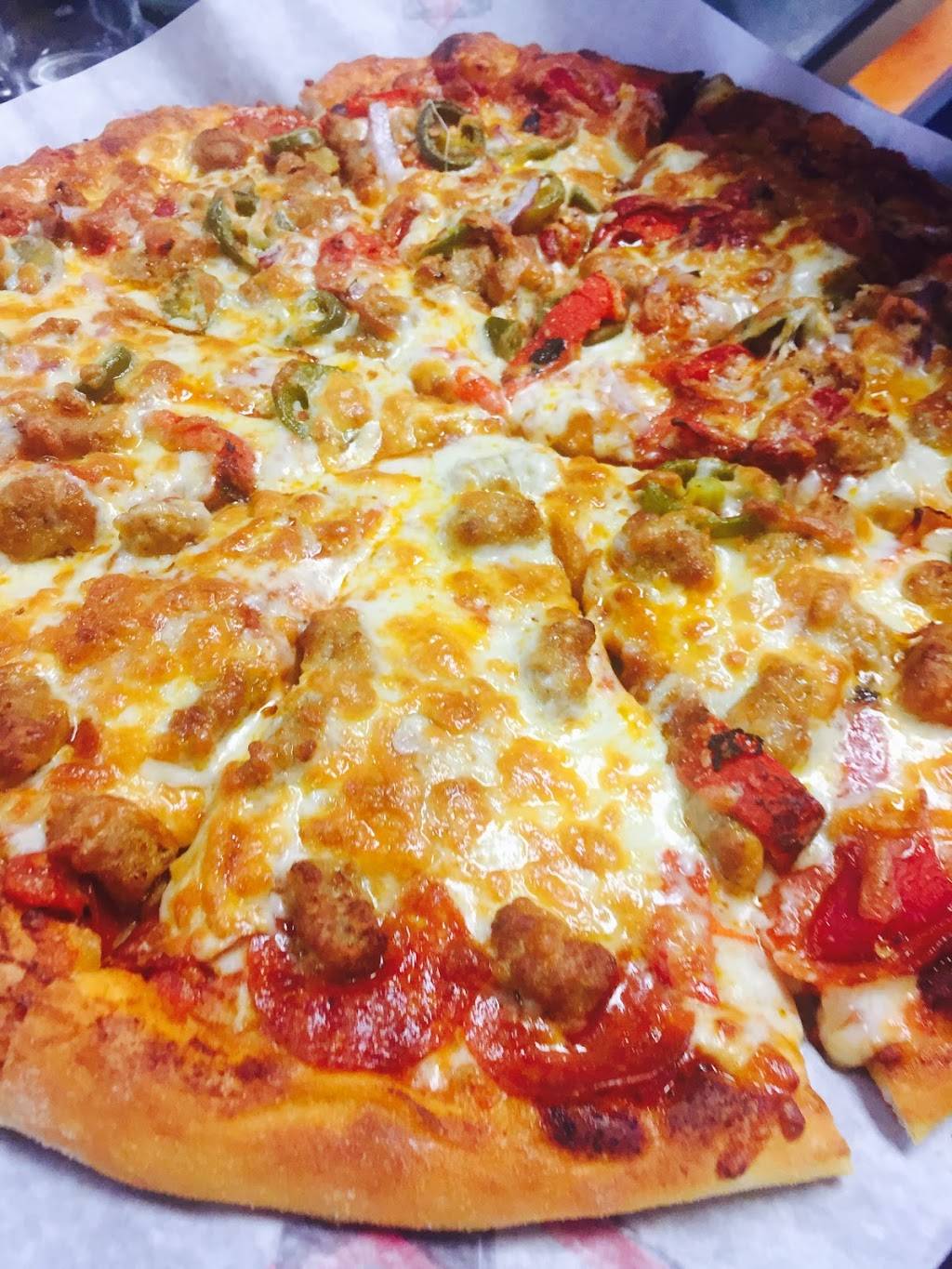 Bills Pizza (Rochdale/Charlton) | restaurant | 1141 Stafford St, Rochdale, MA 01542, USA | 5088920082 OR +1 508-892-0082
