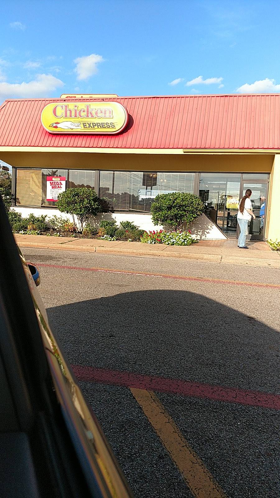 Chicken Express | restaurant | 101 US-79, Henderson, TX 75654, USA | 9036550999 OR +1 903-655-0999