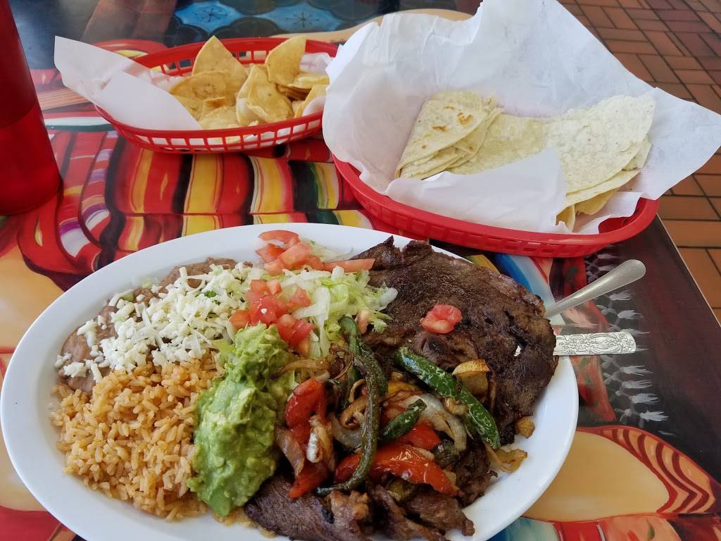 Tacos Y Salsas | restaurant | 1201 S Federal Blvd, Denver, CO 80219, USA | 7203796689 OR +1 720-379-6689