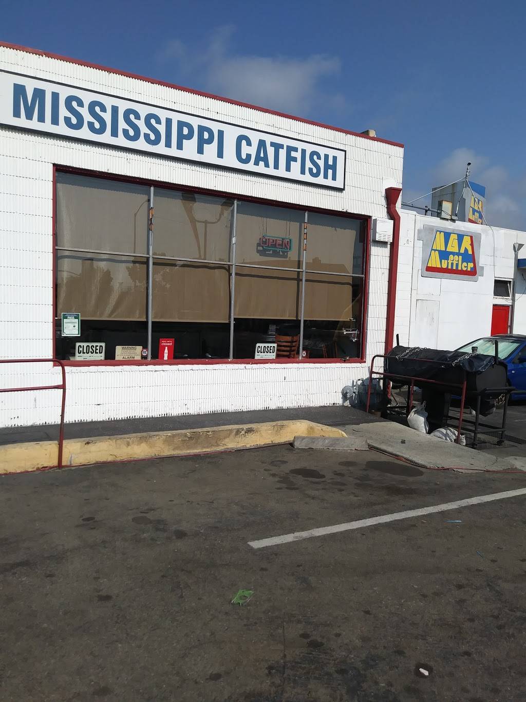 Mississippi Catfish | restaurant | 12440 San Pablo Ave, Richmond, CA 94805, USA | 5102152526 OR +1 510-215-2526