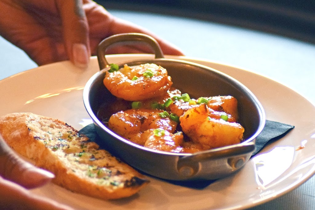 Sol Southern Kitchen & Lounge | restaurant | 111 State Street, Portsmouth, NH 03801, USA | 6033198175 OR +1 603-319-8175