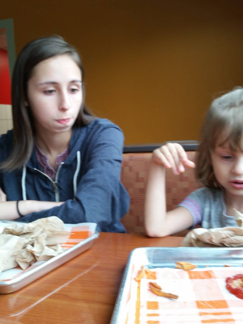 Back Yard Burgers | restaurant | 821 North Pkwy, Jackson, TN 38305, USA | 7313005220 OR +1 731-300-5220