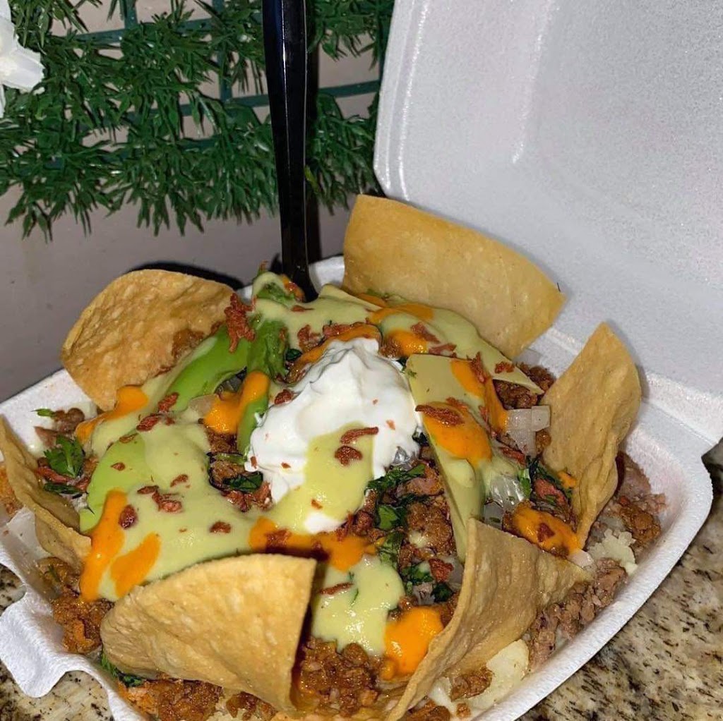 Pekes Tacos y algo Mas | restaurant | 307 Zaragoza St, Eagle Pass, TX 78852, USA | 8307528619 OR +1 830-752-8619