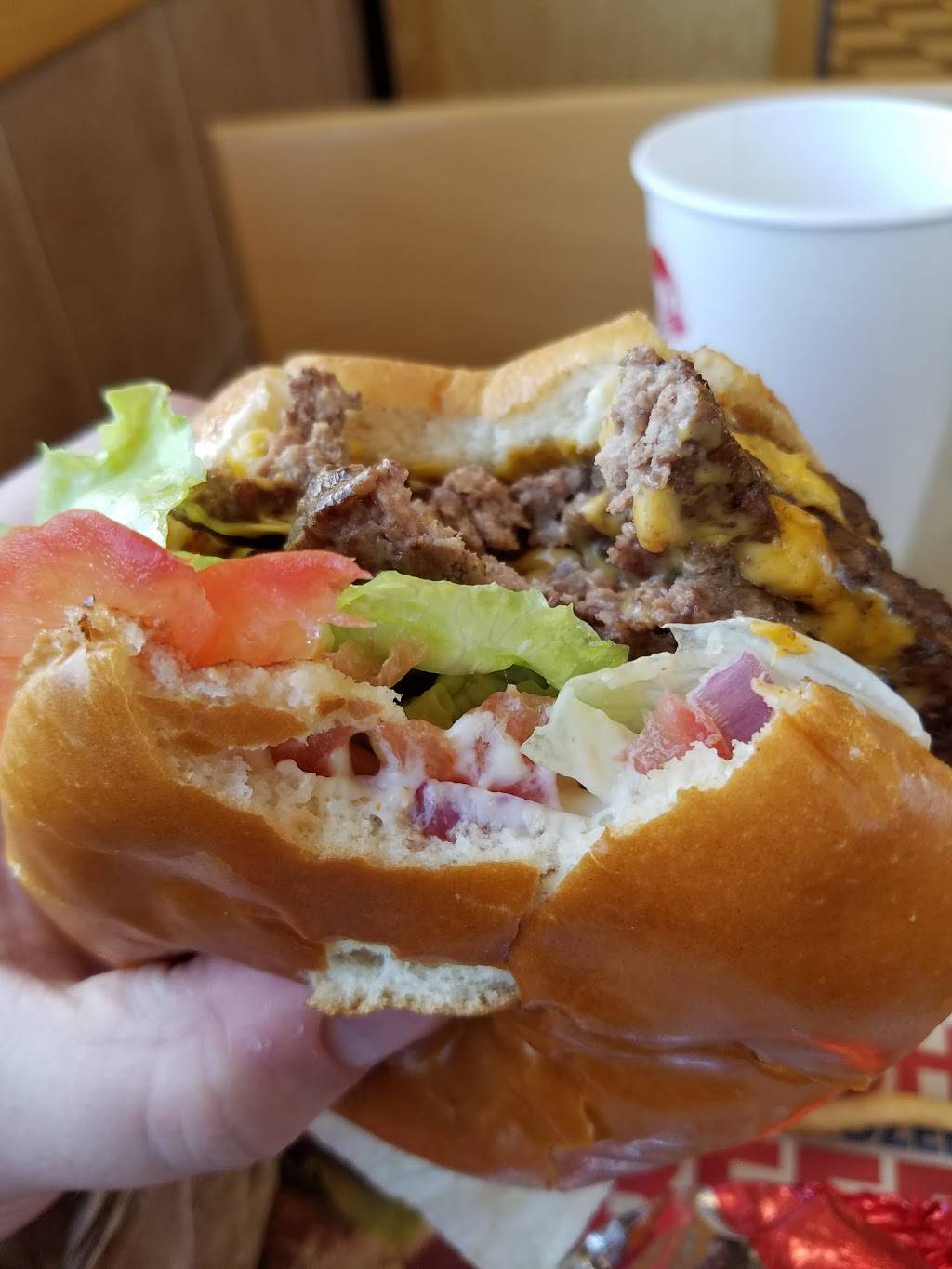 Wendys | restaurant | 2001 Veterans Blvd, Dublin, GA 31021, USA | 4782757659 OR +1 478-275-7659