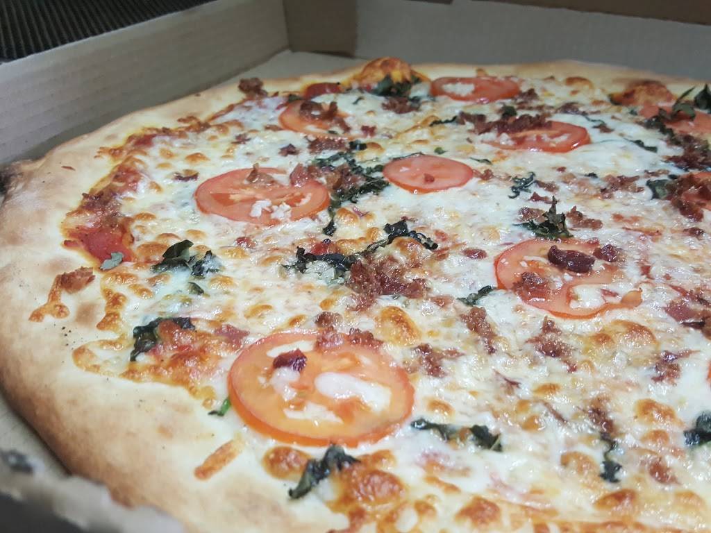 Cheechs Pizza | meal takeaway | 2004, 2116 Hillhurst Ave, Los Angeles, CA 90027, USA | 3236667744 OR +1 323-666-7744