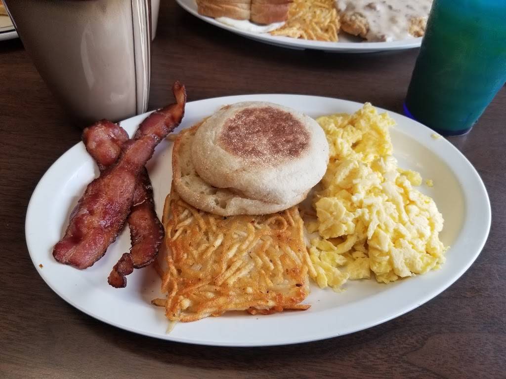 R Bar | restaurant | 310 3rd St, Waterloo, NE 68069, USA | 4027794110 OR +1 402-779-4110