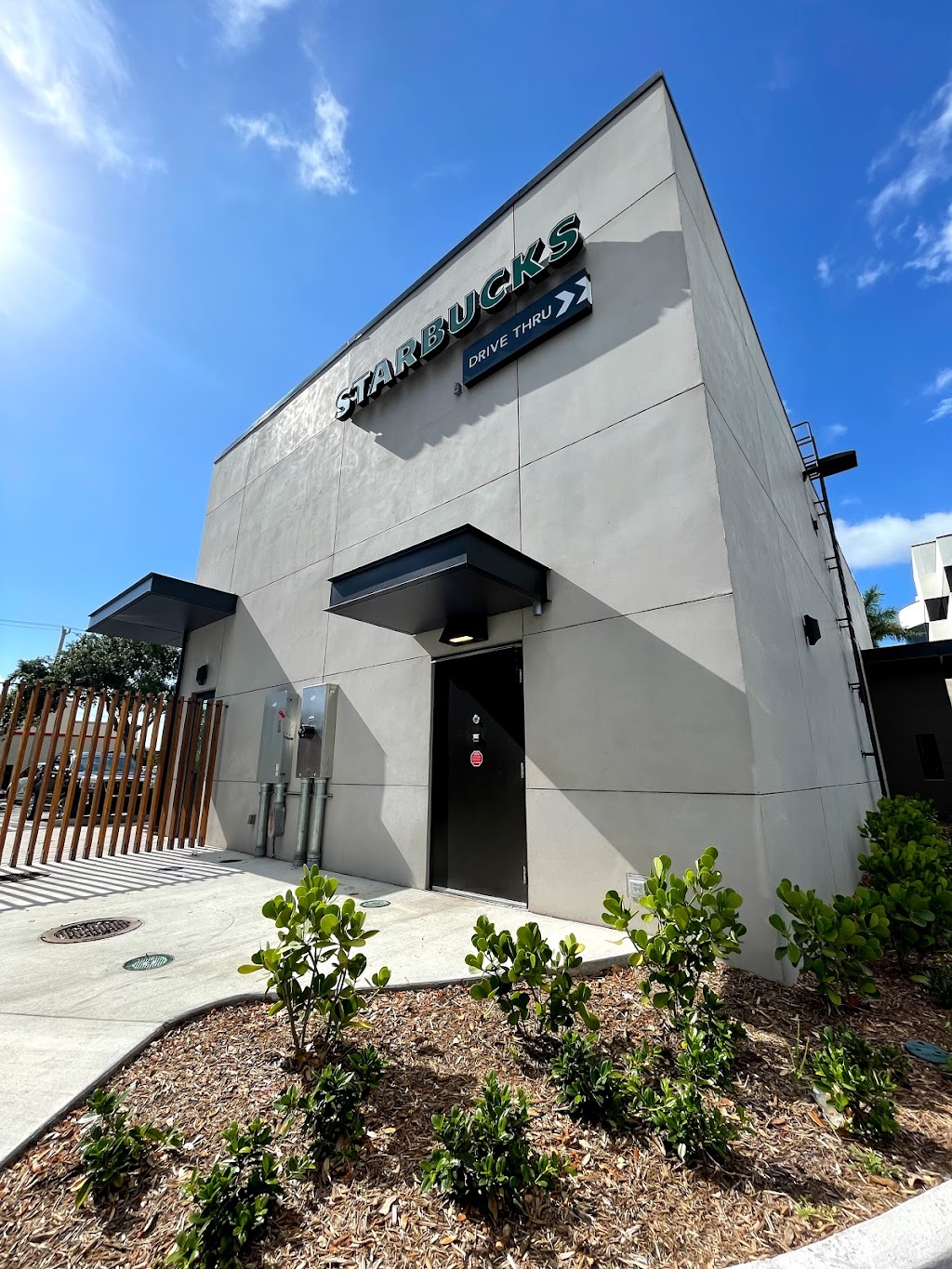 Starbucks | cafe | 2715 S Dixie Hwy, West Palm Beach, FL 33405, USA | 5617102254 OR +1 561-710-2254