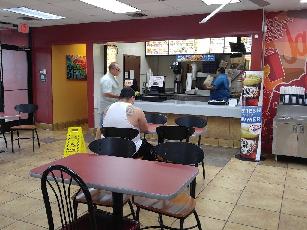 Jack in the Box | restaurant | 11615 N, I-35, San Antonio, TX 78233, USA | 2109679255 OR +1 210-967-9255