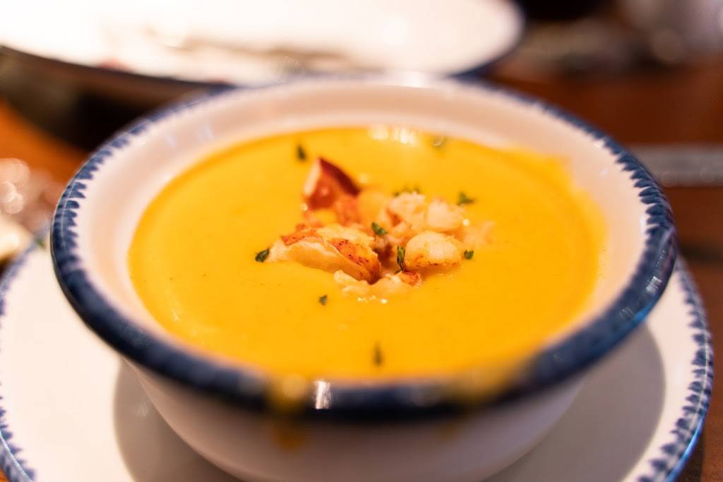 Red Lobster | restaurant | 1726 Glidewell Dr, Burlington, NC 27215, USA | 3365849969 OR +1 336-584-9969