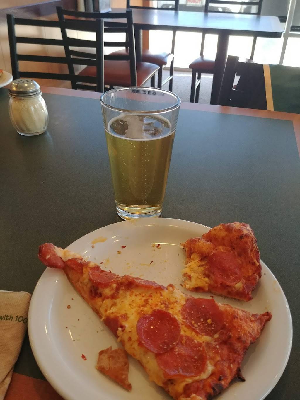 Round Table Pizza | meal delivery | 3290 Arena Blvd, Sacramento, CA 95834, USA | 9162856747 OR +1 916-285-6747