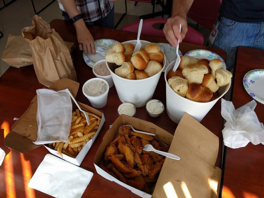 Donahoos Golden Chicken | restaurant | 1117 N Grove Ave, Ontario, CA 91764, USA | 9099834319 OR +1 909-983-4319