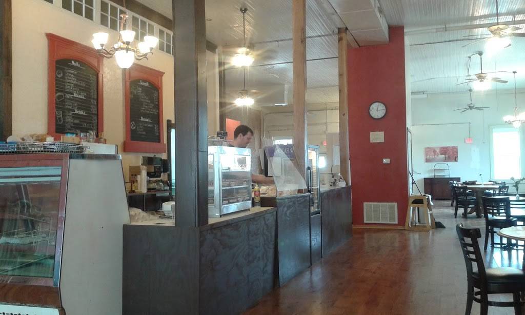 Fat Rolls LLC | bakery | 116 N Mock St, Prairie Grove, AR 72753, USA | 4798460846 OR +1 479-846-0846